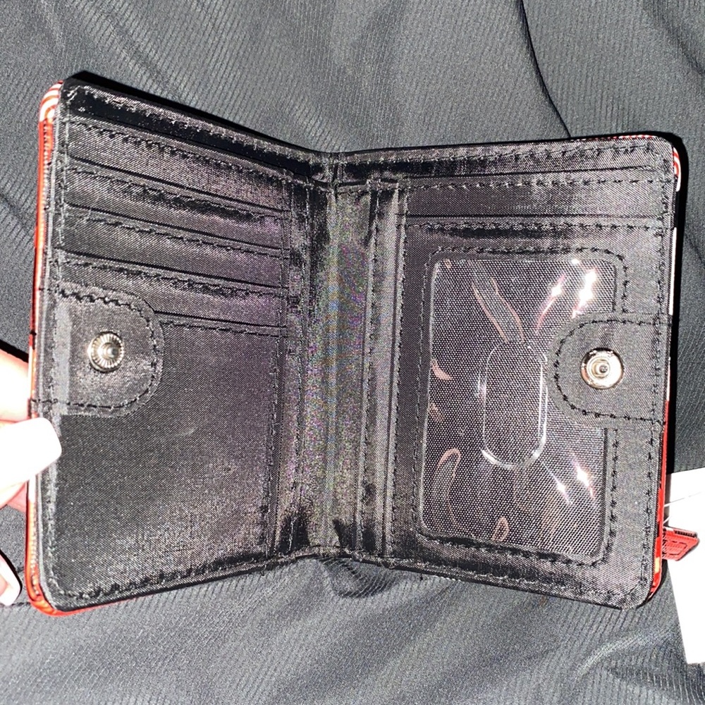 Wallet - Picture 3 of 4